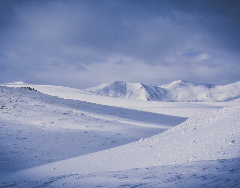 Snow Mountains - Breathtaking view of snow-capped mountains and v #2083178