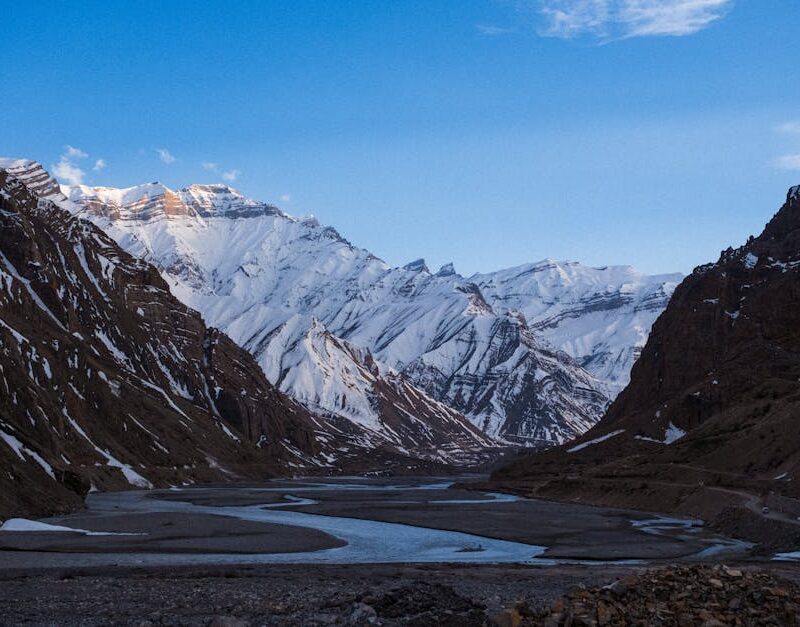 Snow Mountains - Breathtaking snow-covered mountains in Spiti Val #31874833