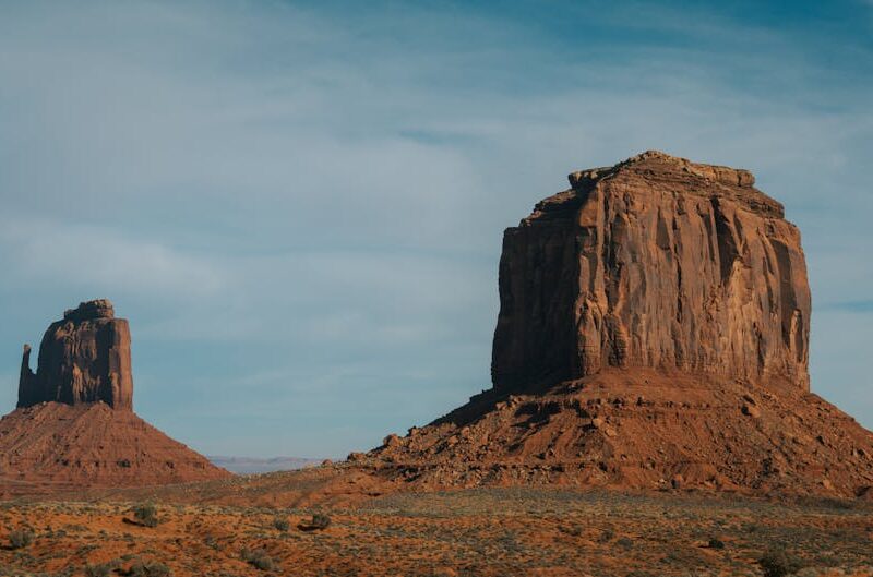 Desert Wilderness - Stunning view of iconic buttes at Monument Valle #34945593